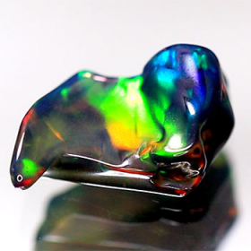 Schwarzer Opal-Kristall 2.11 Ct, AAA Grade, poliert